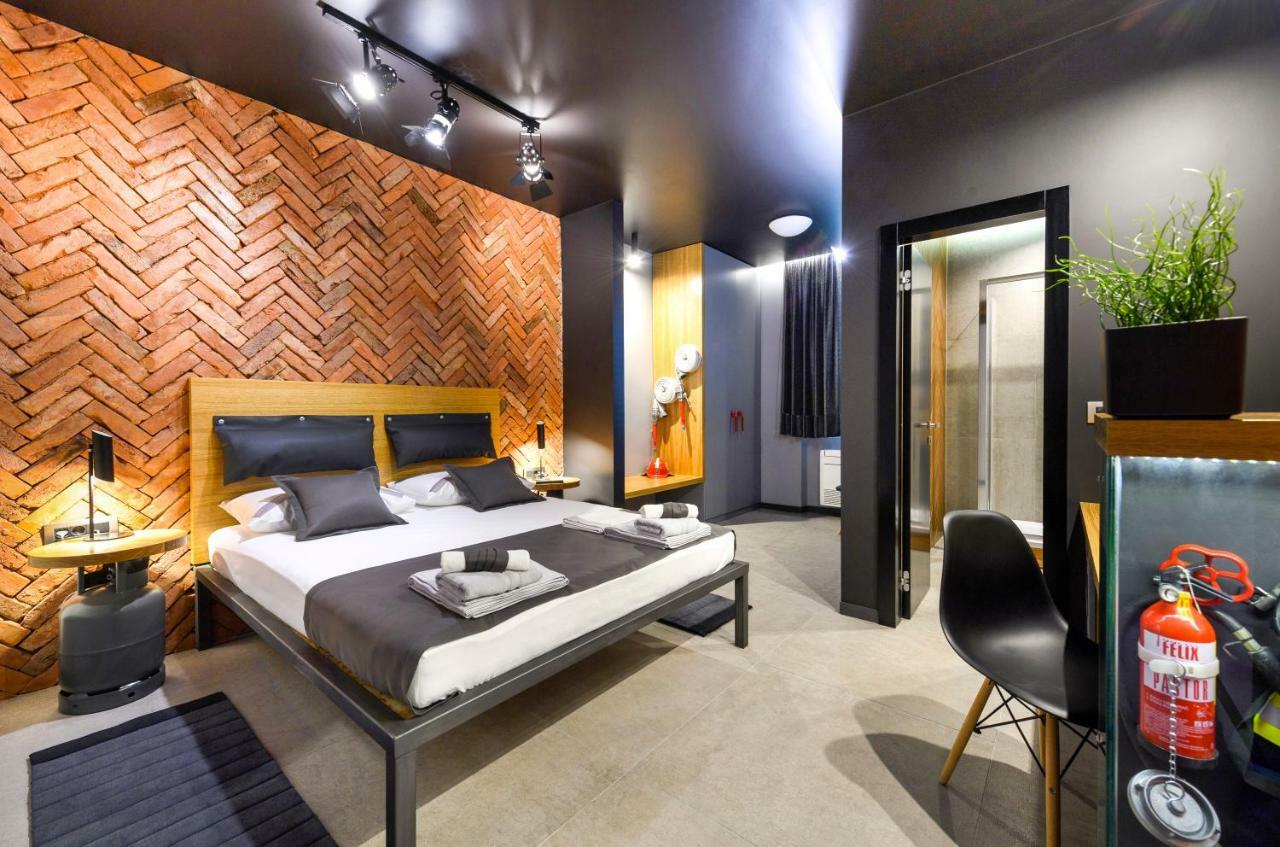 Split Industrial Design Rooms Εξωτερικό φωτογραφία