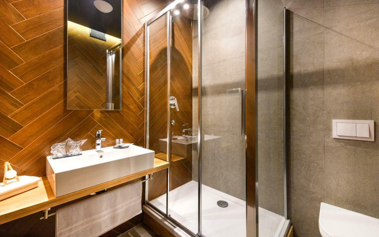 Split Industrial Design Rooms Εξωτερικό φωτογραφία