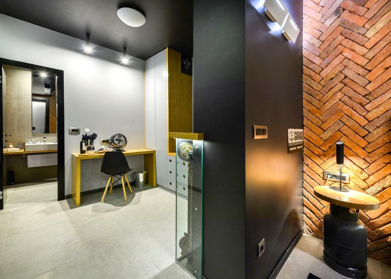 Split Industrial Design Rooms Εξωτερικό φωτογραφία