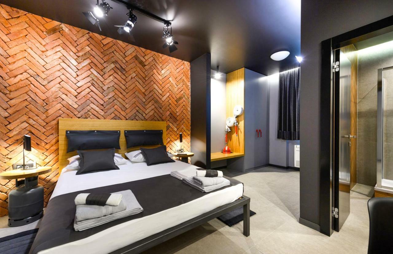 Split Industrial Design Rooms Εξωτερικό φωτογραφία