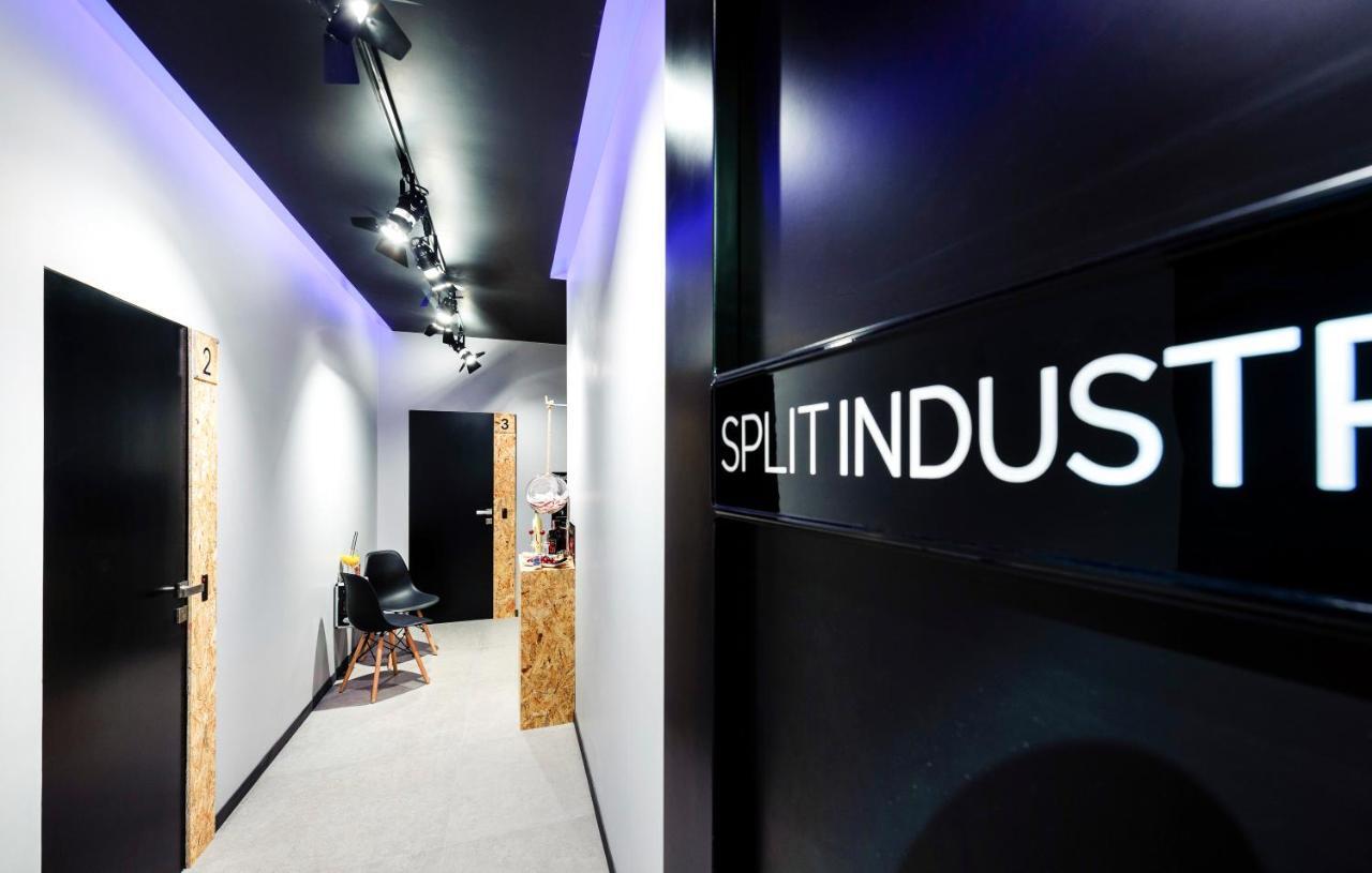 Split Industrial Design Rooms Εξωτερικό φωτογραφία