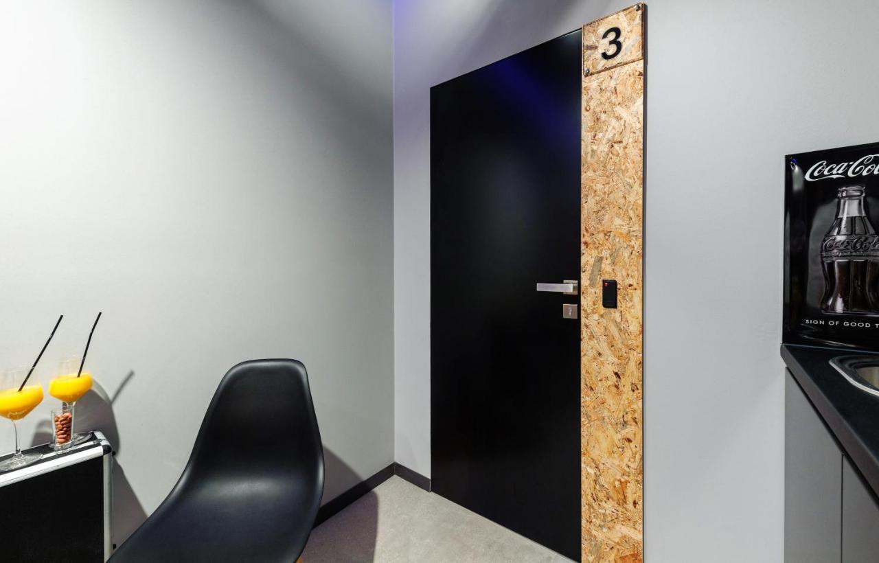 Split Industrial Design Rooms Εξωτερικό φωτογραφία